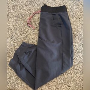 Charcoal grey figs scrub bottoms. Size medium. Zamora joggers